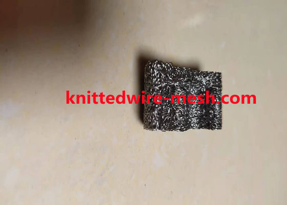 Ronde gatvormige gebreide draadnetfilter in wit voor effectieve filtratie